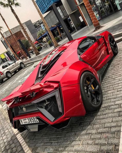 Maclaren Cars, Expensive Sports Cars, Lifestyle Marketing, Lykan Hypersport, Monster Car, Dodge Muscle Cars, Fast Sports Cars, Luxurious Cars, Bugatti Cars