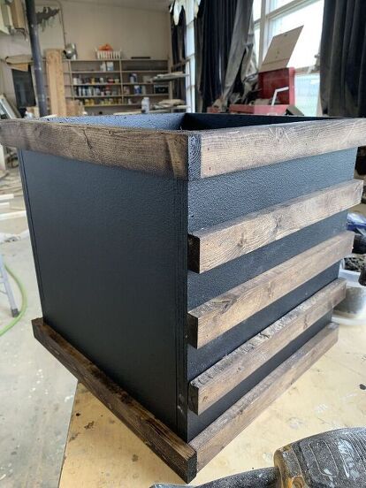 Tall Planter Boxes, Varathane Stain, Cinder Block Bench, Flex Seal, Front Porch Planters, Porch Planters, Diy Planter Box, Pots Diy, Wood Planter Box