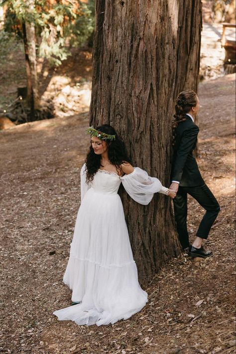 Lesbian Country Wedding Ideas, Lesbian Boho Wedding, Queer Forest Wedding, Dark Forest Wedding Dress, Witchy Lesbian Wedding, Wedding Ideas Lesbian Couple, Cottage Core Lesbian Wedding, Forest Lesbian Wedding, Lesbian Country Wedding