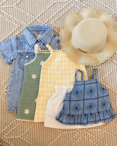 Toddler Beach Outfit, Toddler Beach Photos, August Fashion, August Baby, Summer August, Toddler Beach, Baby Beach, Summer Baby Clothes, Baby Fits