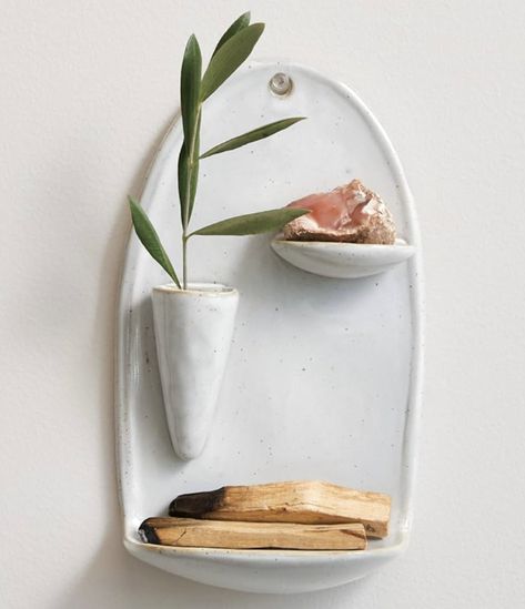 Air Dry Clay Shelves, Clay Wall Vase, Air Dry Clay Book Holder, Ceramic Wall Altar, Airdry Clay Craft, Air Dry Clay Key Holder, Air Dry Clay Candle Holder, Ceramic Ideas Pottery, Ceramic Altar