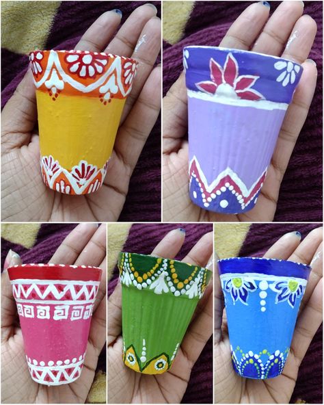 Mud Cup Painting, Kulhad Painting Ideas, Gardening Pants, Coaster Painting, Bottle Art Projects, Dolls Handmade Diy, Pot Art, Pot Painting, Pot Design