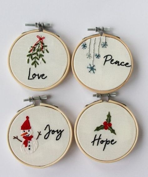 Easy Embroidery Christmas Ornaments, Xmas Embroidery Ideas, Embroidery Ornaments Diy, Funny Embroidery Ideas, Xmas Ornaments Diy, Embroidery Hoop Christmas Ornaments, Embroidery Hoop Ornaments, Embroidery Hoop Christmas, Embroidery Christmas Ornaments