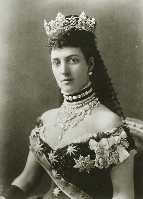 Alexandra of Denmark, Princess of Wales, later Queen consort of the United Kingdom. Image: Wikimedia, Public Domain. Royal History, King Edward Vii, Queen Photos, Elisabeth Ii, Princess Alexandra, King Edward, Queen Of England, Kings And Queens, British Monarchy