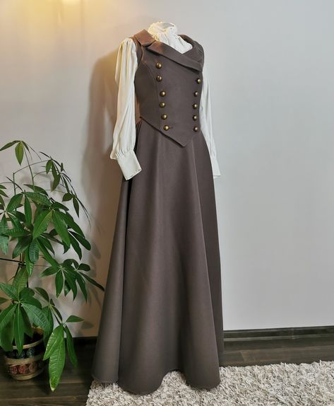 Old English Clothes, Edwardian Waistcoat Women, Edwardian Clothing Women, Victorian Costume Women, 1880s Fashion Women, Modern Edwardian Fashion, Edwardian Fashion Women, Edwardian Inspired Fashion, Victorian Walking Skirt