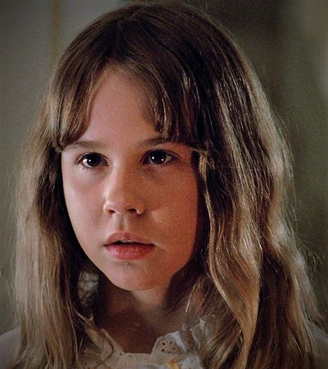 Linda Blair as Regan Exorcist 1973, Exorcist Movie, The Exorcist 1973, All Horror Movies, Linda Blair, Horror Pictures, Horror Movie Icons, Horror Lovers, Chick Flicks