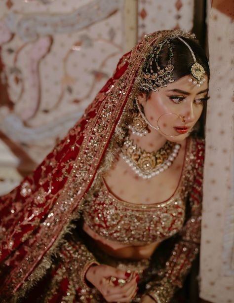 Pakistani Nikkah Bride, Aesthetic Watches, Bride Fashion Photography, Hussain Rehar, Bridal Lengha, Red Bridal Dress, Desi Wedding Dresses, Indian Bride Outfits, Desi Bride