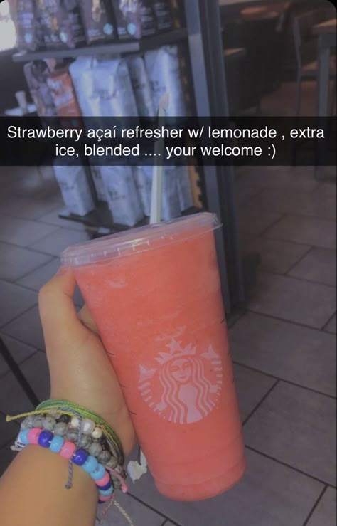 Blended Strawberry Acai Refresher, Smoothie Starbucks Drinks, Blended Drinks Starbucks, Blended Refresher Starbucks, Starbucks Drinks To Try Refreshers Blended, Strawberry Drinks At Starbucks, Sweet Starbucks Refreshers, Strawberry Lemonade Starbucks Drinks, Starbucks Refreshers Blended