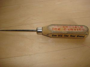 Vintage wooden handled ice pick - you can't find one of these in stores today Childhood Memories 60's, Electric Chair, Ice Pick, Ice Plant, Kitchen Drawer, Those Were The Days, Ex Machina, Homemade Ice, I Remember When