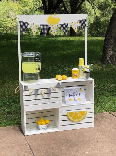 Lemonade Decorations, Cider Stand, Holistic Herbs, Kids Lemonade Stands, Cocoa Stand, Fall Apple Cider, Hot Cocoa Stand, Diy Lemonade Stand, Kids Lemonade