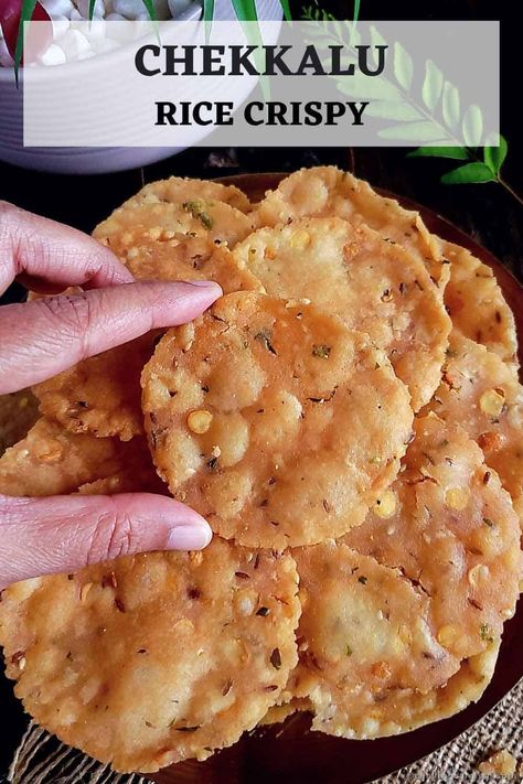 Diwali Savoury Snacks Recipe, Indian Diwali Snack Recipes, Indian Savory Snacks, Diwali Savory Snacks, Healthy Diwali Snacks, Easy Diwali Recipes, Tea Snacks Indian, Indian Snack Recipes Vegetarian, Indian Snacks Recipes Easy