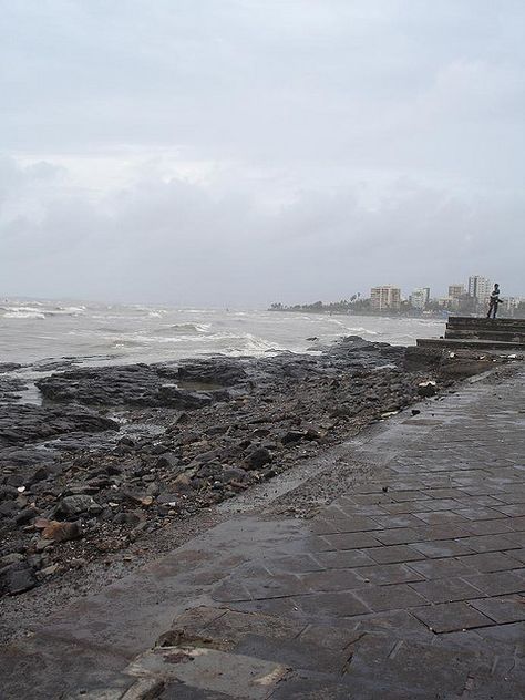 Bandstand Promenade, Mumbai - Spent hours here with friends drinking coffee Bandra Bandstand Mumbai, Friends Drinking Coffee, Bandstand Mumbai, Friends Drinking, Eid Photos, Mumbai City, Dream Trips, Profile Pictures Instagram, Nighty Night