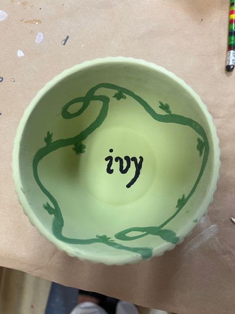 Eras Tour Pottery Painting, Taylor Swift Ceramics, Taylor Swift Ceramic Ideas, Pottery Painting Ideas Taylor Swift, Taylor Swift Pottery Painting, Taylor Swift Pottery, Ceramic Cafe, Diy Pottery Painting, Pottery Inspo