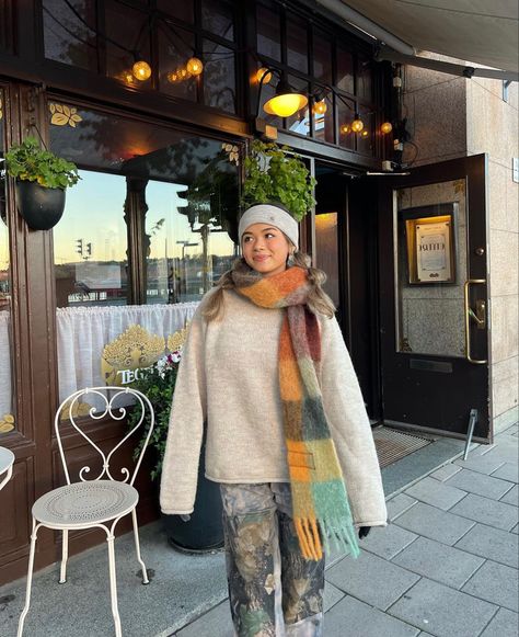 Ashley Alexander Winter Outfits, Aritzia Blanket Scarf Outfit, Photo Instagram, Photo Inspiration, Winter Hats, Casual Outfits, Fashion Inspo, Wardrobe, Hair