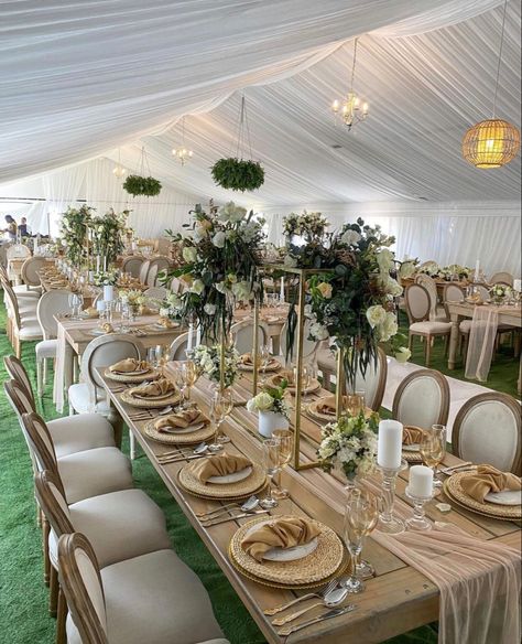 Membeso Decor Traditional Weddings, Sesotho Traditional Wedding Decor, Traditional Wedding Ideas African, Rustic Traditional Wedding Decor, Simple Traditional Wedding Decor, African Wedding Reception Decor, Yoruba Wedding Decoration, Nigerian Party Decorations, Roora Decor Ideas