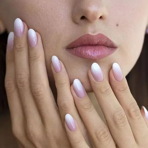 35 Beautiful Ombre Nail Design Ideas for 2021 - The Trend Spotter Ombre Nail Colors, Pink And White Nails, White Gel Nails, Ombre Nail Art Designs, Unghie Sfumate, Nail Color Trends, Pink Ombre Nails, Indigo Nails, Ombre Nail