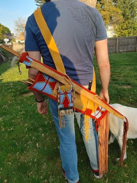 Made by Jim Lennon, beaded by me. Native American Quiver, Native American Bow, Native American Paintings, Native Crafts, Plains Indians, Man Crafts, Traditional Archery, Nativity Crafts, Horse Drawings