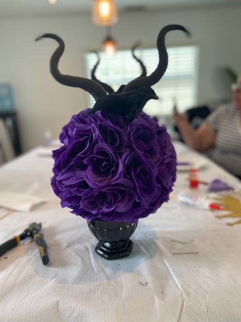 Disney Villain Party Decorations Diy, Maleficent Decorations, Maleficent Wedding Theme, Maleficent Quinceanera Theme, Disney Villains Decorations, Maleficent Party Decorations, Maleficent Party Ideas, Sweet 15 Themes, Disney Villain Party Decorations