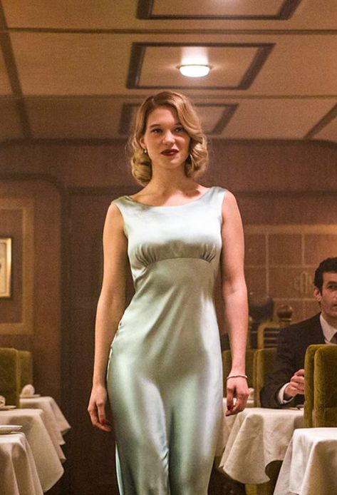 Léa Seydoux in Spectre Spectre Lea Seydoux, Red Satin Prom Dress, Anna Ewers, Yvonne Craig, Casino Royale Dress, James Bond Girls, Julie Newmar, Jacqueline Bisset, Casino Dress