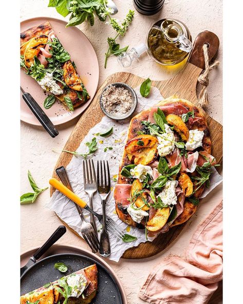 Spring Food Photography, Pizza Party Food, Maldon Salt, Jim Lahey, Plating Ideas, Food Photography Tutorial, Bistro Food, Food Photography Props, Beautiful Food Photography