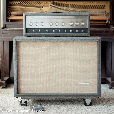 Vintage 1965 Sears Silvertone 1485 - Six Speakers – True Vintage Guitar Guitar Gadgets, Vintage Guitar Amps, Valve Amplifier, Speaker Cabinet, Guitar Amplifier, Diy Speakers, Guitar Gear, Power Amp, Vintage Guitar