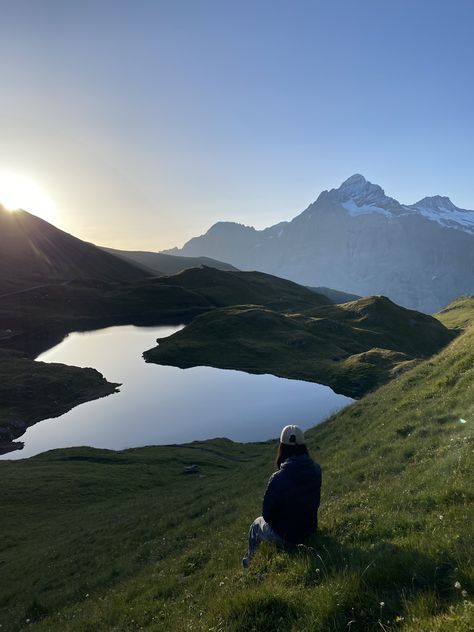 European Mountains, Toxic Society, Hike Aesthetic, Hiking Mountains, Africa Do Sul, Beautiful Hikes, Samar, Nature Aesthetic, Travel Inspo