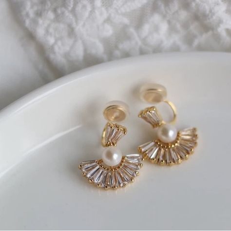 Pearl drop earrings wedding