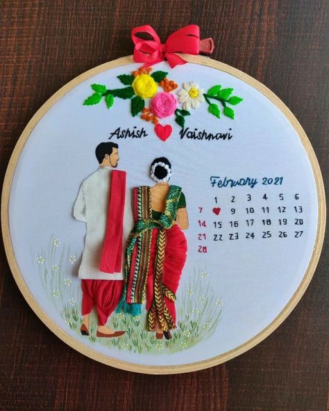 #hoop #wedding hoop #nauvarisaree Hoop Art Embroidery Maharashtrian Wedding, Wedding Hoop Embroidery Pattern, Embroidery Drawing, Wedding Embroidery Hoop, Wedding Platters, Embroidery Hoop Art Diy, Wedding Hoop, Basic Hand Embroidery Stitches, Embroidery Hoop Wall Art