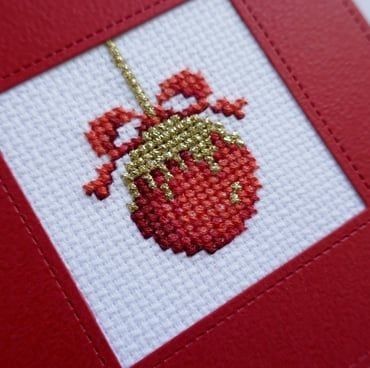 Easter Cross Stitch, Textured Frame, Cross Stitch Christmas Cards, Cross Stitch Fruit, Christian Cross Stitch, Cross Stitch Beginner, Floral Cross Stitch Pattern, Different Shades Of Red, Easy Cross Stitch Patterns