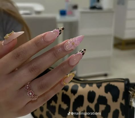 Cheetah And Pink Nails, Almond Leopard Nails, Cheetah Nails Almond, Almond Cheetah Nails, Cheetah Nails Pink, Pink Leopard Print Nails, Pink Cheetah Nails, Cheetah Print Nails, Wow Nails