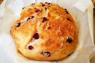 Cranberry Dutch Oven Bread, Bread In Dutch Oven, Bread Dutch Oven, Orange Bread, Cranberry Orange Bread, Dutch Oven Bread, Cranberry Bread, Baking Breads, Raisin Bread