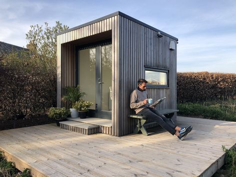 Garden Office Ideas, Small Garden Office, Garden Office Shed, Office Shed, Shed Office, Garden Pods, Tiny Office, Garden Cabins, Garden Home Office