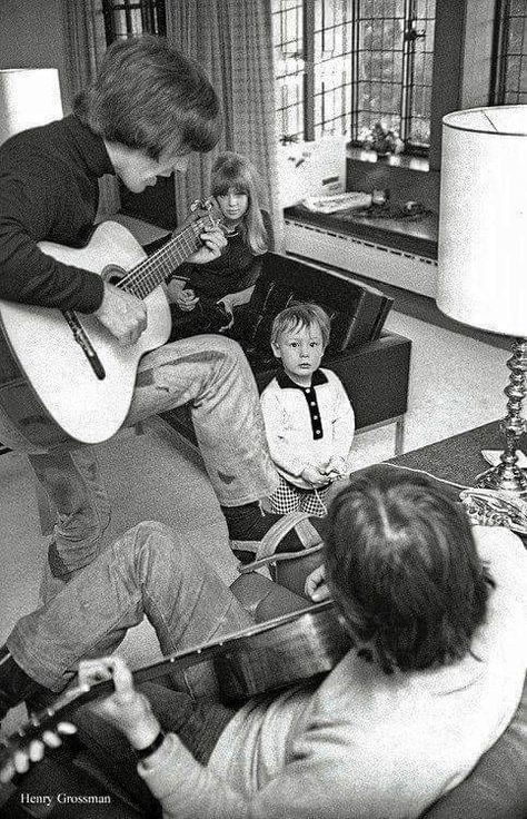 George Beatles, George Harrison Pattie Boyd, Beatles Kids, Cynthia Lennon, Beatles Rare, Beatles Girl, Pattie Boyd, Steve Miller, Steve Miller Band