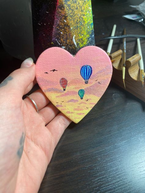 Heart Shaped Painting, Magnet Painting, Air Balloon Craft, Balloon Craft, Hot Air Balloon Craft, Acrylic Paint Canvas, Panda Painting, Craft Fairs Booth, Balloon Crafts