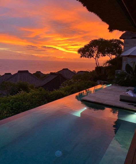 Best Places To Travel 🗺️ on Twitter: "🌴 Bali https://t.co/wMGQ0eaSrg" Bulgari Resort Bali, Resort In Bali, Bvlgari Hotel, Bali Sunset, Honeymoon Hotels, Destination Voyage, Travel Insurance, Beautiful Sunset, Land Scape