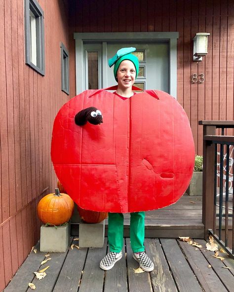 Halloween Costume Ideas For Teens, Apple Costume, Costume Ideas Halloween, Halloween 6, Diy Costumes Kids, Homemade Halloween Costumes, Homemade Toys, Honey Bear, Homemade Halloween