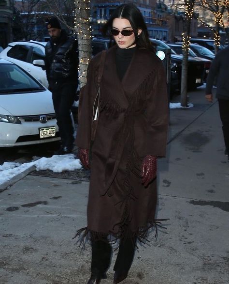 Kendall Jenner Winter Style, Kendall Jenner Outfits Winter, Kendall Jenner Winter Outfits, Kandal Jenner, Winter Outfits Street Style, Kendall Jenner Street Style, Kendall Style, Kendal Jenner, Bella Gigi