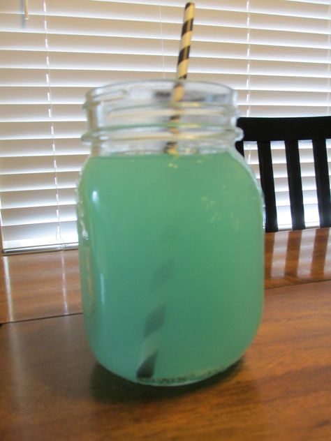 turquoise lemonade recipe                                                                                                                                                                                 More Valentines Banquet, Colorful Recipes, Colour Party, Blue Lemonade, Teal Party, Milk Smoothie, Seafoam Color, Twin Shower, Lemonade Recipe