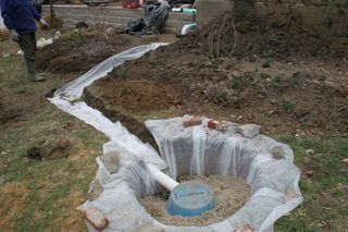 I had a section of my backyard that turned into a river during heavy rain. Then the water pooled for a while less than 10 feet from my house and finally made its way... Yard Drainage Dry Well, Diy Dry Well, Gutter Drainage, Backyard Drainage, Landscape Drainage, Yard Drainage, French Drain, Drainage Solutions, 55 Gallon