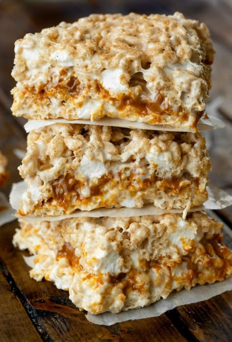 Krispie Treats Recipe, Lake Food, Sweet Basil, Camping Recipes, Rice Crispy Treats, Läcker Mat, Summer Camping, Rice Krispie Treats, Crispy Treats