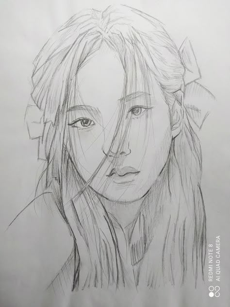 Jisoo Sketch Easy, Jisoo Art Pencil, Jisoo Drawing, Simple Arts, Kpop Art, Sketch Videos, Art Pencil, Sketches Easy, Drawing Practice