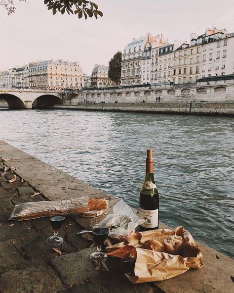 Parisian Life, Paris Aesthetic, Summer Bucket Lists, Paris Travel, Travel Goals, Travel Inspo, Pretty Places, Travel Aesthetic, Life Goals