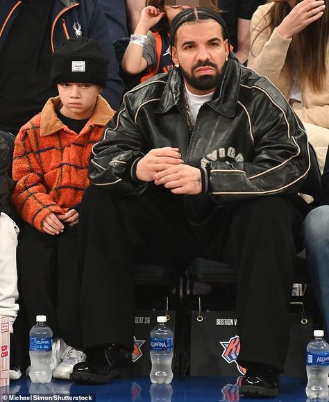 Drake's son Adonis, six, is his right-hand man as the duo sit courtside at a Knicks game at Madison Square Garden | Daily Mail Online Drake Courtside, Drake Adonis, Courtside Seats, Knicks Game, Aubrey Graham, Insta Account, Emotional Messages, Aubrey Drake, Birth Photos