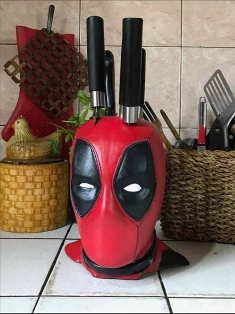 Deadpool Clay, Satisfying Pics, Decoration For Kitchen, Deadpool Funny, Deadpool And Spiderman, Kitchen Wares, Dead Pool, Clay Things, Knife Holder