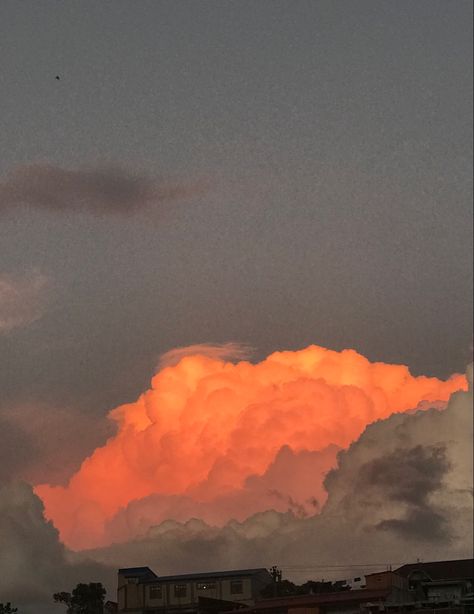 unang labas ko to ng bahay kasi may sakit ako ng halos isang month, grabe ba?! ang ganda ng clouds, kahinaan ko tooo!!😩 Baguio, All About Me!