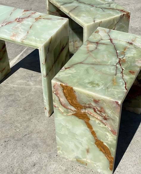 Marble Showroom, Uk Furniture, Tiny Nursery, Onyx Table, Marble Tables, Marble Tables Design, Feng Shui Principles, Marble Furniture, Green Nursery