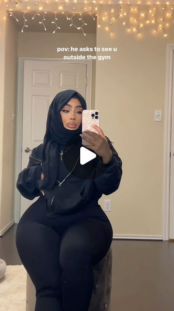 layla <3 on Instagram: "id still wear sweats🙈 #reels #explorepage #explore #dress" Tall Black Women, Thick Baddie, Plus Size Model Outfits, Model Outfit Ideas, Tomboy Swag, Tumblr Cartoon, Curvy Body Types, Hijab Fashionista, Instagram Id