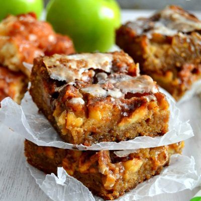 Apple Toffee Blondies, Apple Pie Blondies, Best Dessert Bars, Blondie Recipes, Apple Blondies, Apple Fritter, Blondies Recipe, Apple Fritters, Bar Recipes