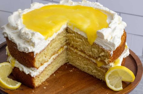 Limoncello Mascarpone Cake with Lemon Curd Limoncello Mascarpone Cake Recipe, Limoncello Cake, Cake With Lemon Curd, Lemon Mascarpone, Mascarpone Cake, Mascarpone Frosting, Italian Cake, Moist Cake, Cream Frosting