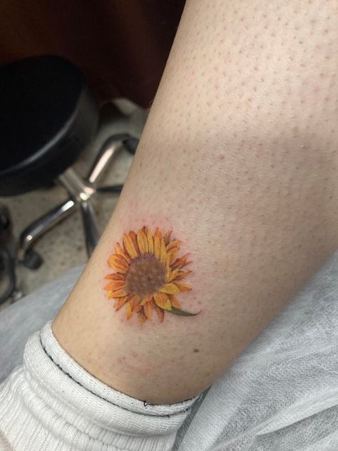 Birthmark Tattoo, Mole Tattoo, Drawing Tattoos, Coverup Tattoo, Tattoos Cool, Prison Tattoos, Tattoos For Women Flowers, R Tattoo, Tattoo Cover-up